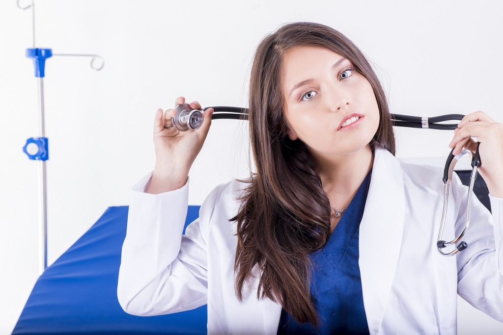 doctor, woman, professional-2157993.jpg